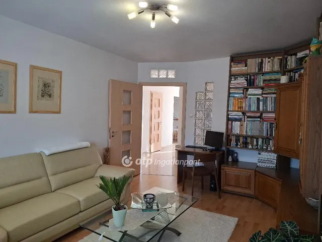 Eladó lakás Eger 73 nm