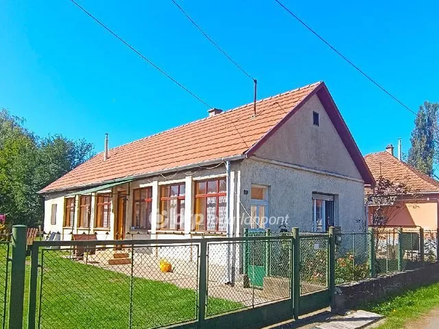 Eladó ház Recsk 72 nm