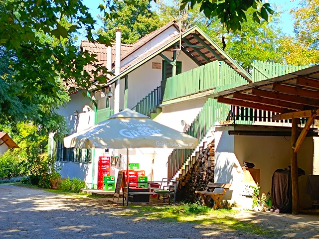 Eladó kereskedelmi és ipari ingatlan Kadarkút 340 nm