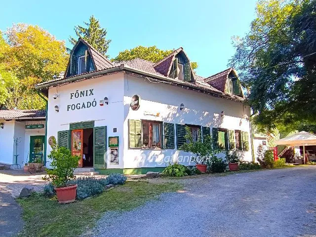 Eladó kereskedelmi és ipari ingatlan Kadarkút 340 nm