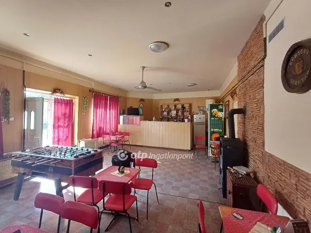 Eladó kereskedelmi és ipari ingatlan Ostoros 131 nm