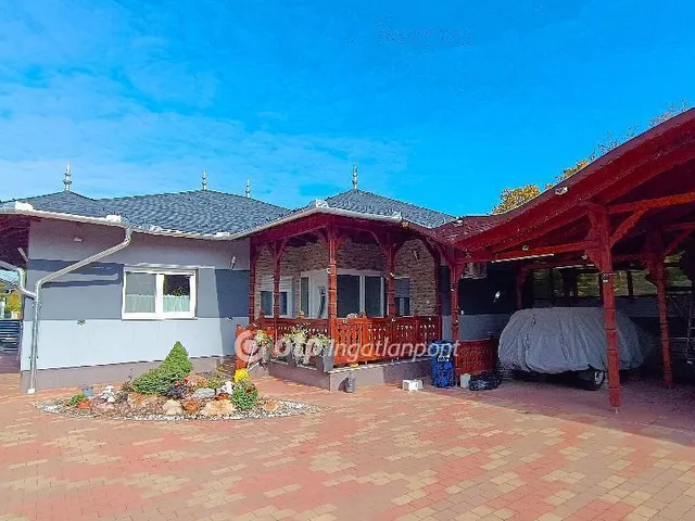 Eladó ház Heves 105 nm