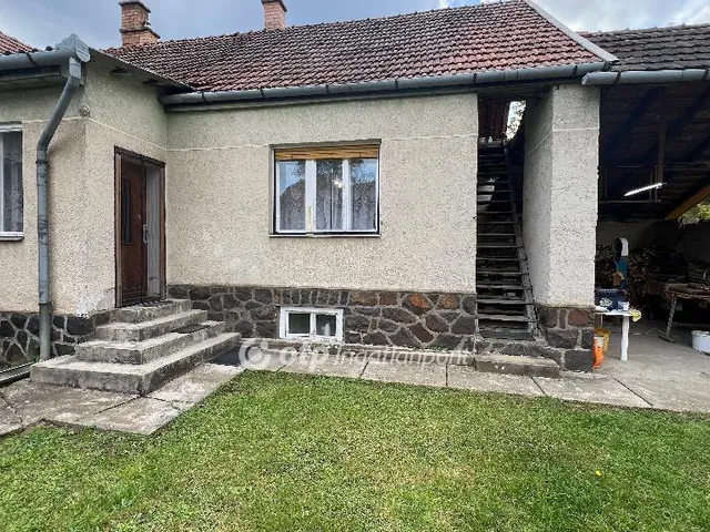 Eladó ház Parád 103 nm