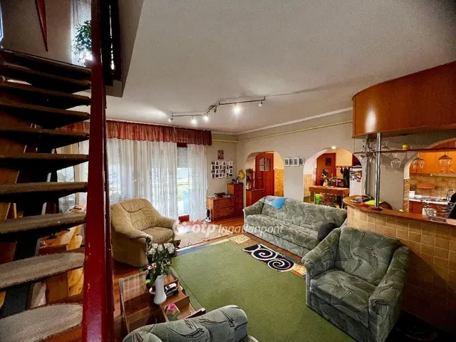 Eladó ház Füzesabony 182 nm