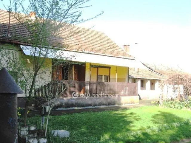 Eladó ház Tiszacsege 100 nm