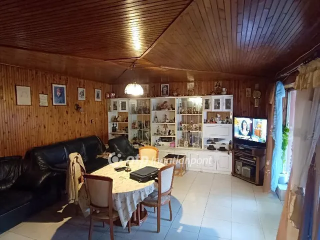 Eladó ház Lőrinci 200 nm