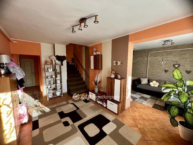 Eladó ház Füzesabony 180 nm