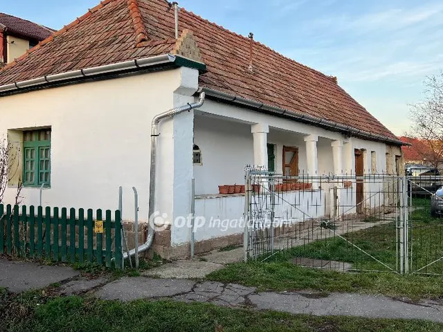 Eladó ház Novaj 60 nm