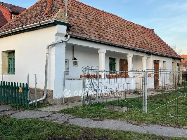 Eladó ház Novaj 60 nm