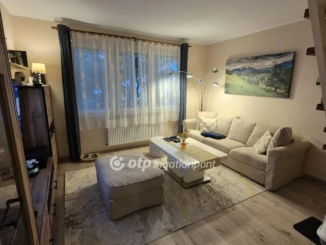 Eladó lakás Eger, Hajdúhegy 78 nm