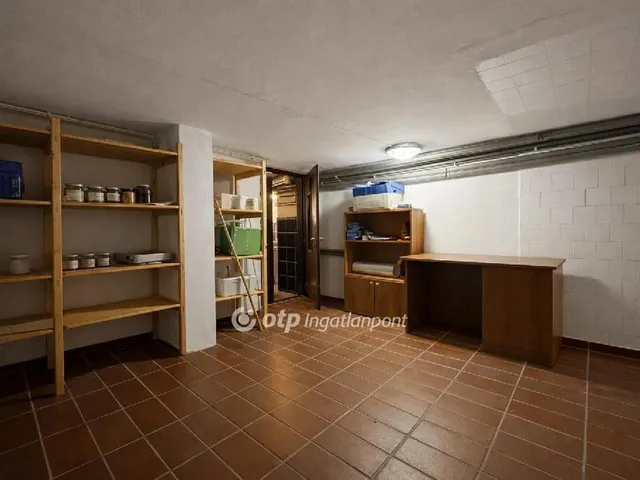 Eladó ház Parád 427 nm