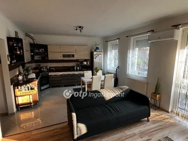 Eladó lakás Eger 74 nm