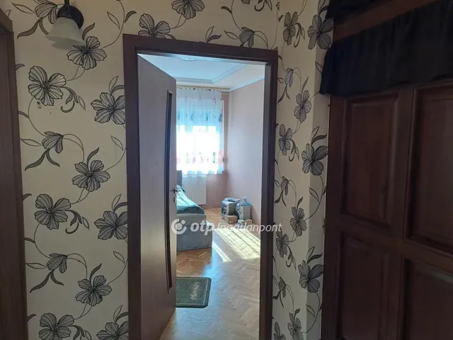 Eladó lakás Gyöngyös 57 nm