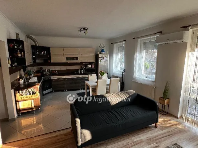 Eladó lakás Eger 74 nm