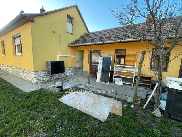 Eladó ház Besenyőtelek 90 nm