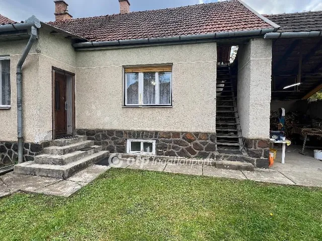 Eladó ház Parád 103 nm