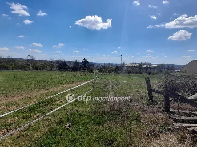 Eladó kereskedelmi és ipari ingatlan Eger 10827 nm