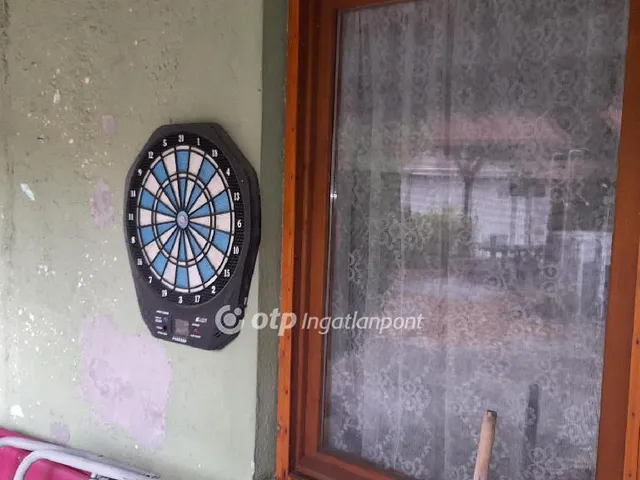 Eladó kereskedelmi és ipari ingatlan Sarud 159 nm