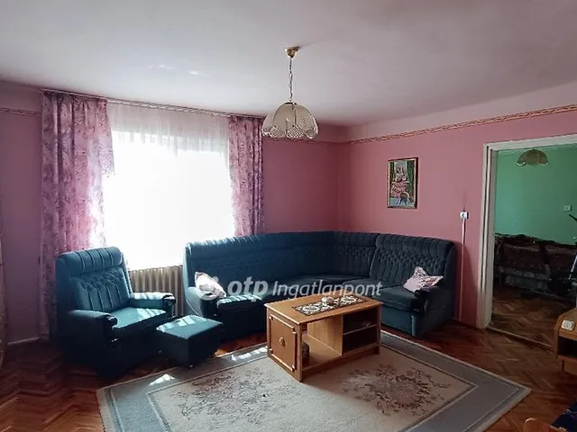 Eladó ház Tarnalelesz 232 nm