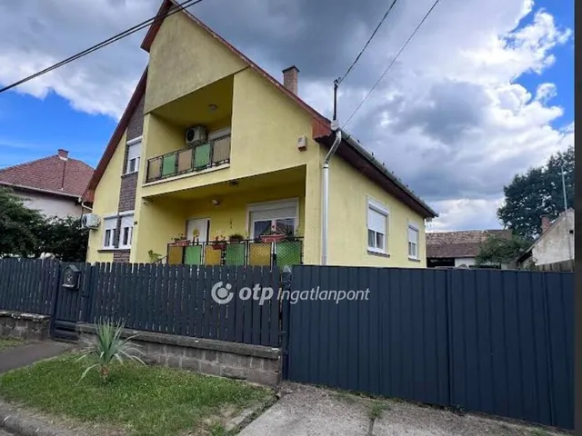 Eladó ház Recsk 3204 nm