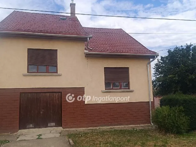 Eladó ház Aldebrő 130 nm