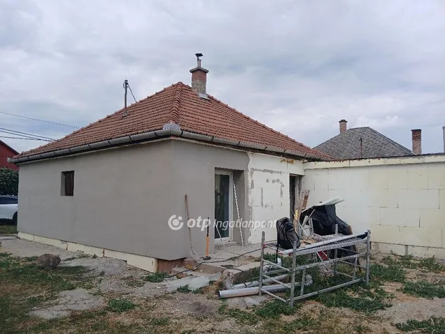 Eladó ház Detk 71 nm