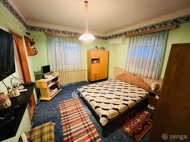 Eladó ház Szihalom 210 nm