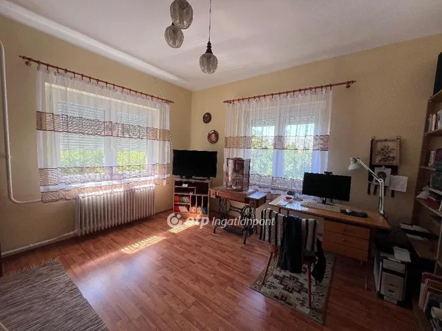 Eladó ház Mezőtárkány 130 nm