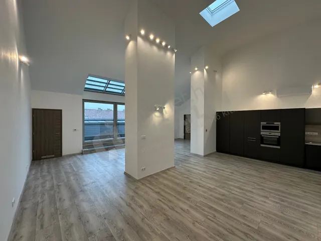 Kiadó lakás Budapest VI. kerület, Andrássy út 145 nm