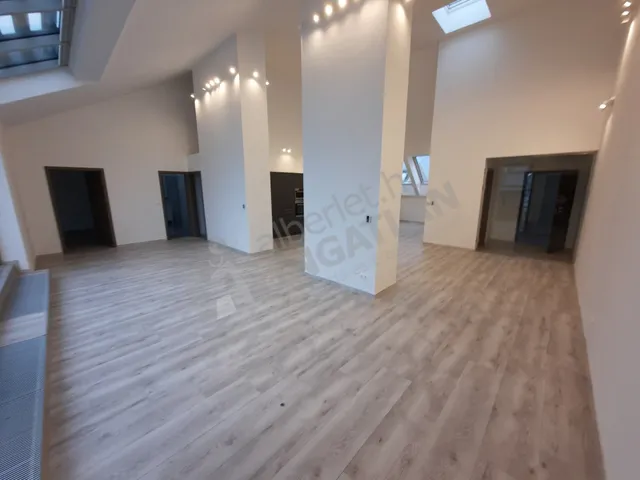 Kiadó lakás Budapest VI. kerület, Andrássy út 145 nm