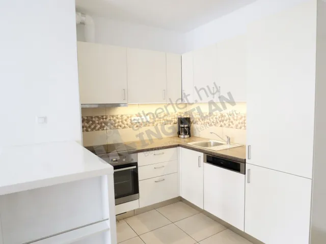 Kiadó lakás Budapest XI. kerület, Nádorkert 36 nm