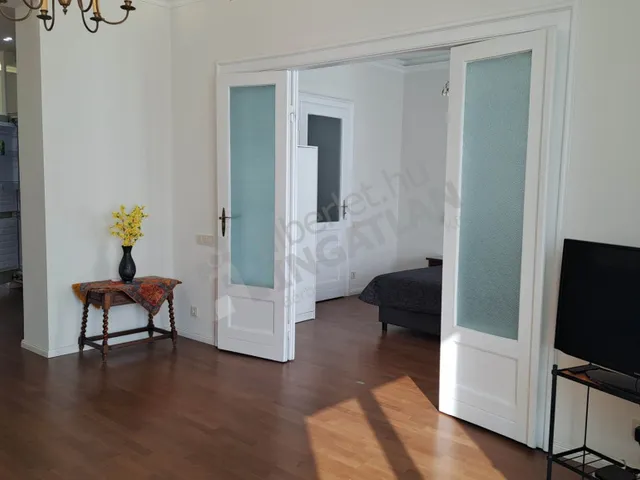 Kiadó lakás Budapest VII. kerület, Károly körút 100 nm