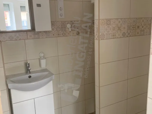 Kiadó lakás Budapest XVIII. kerület, Szemeretelep 36 nm