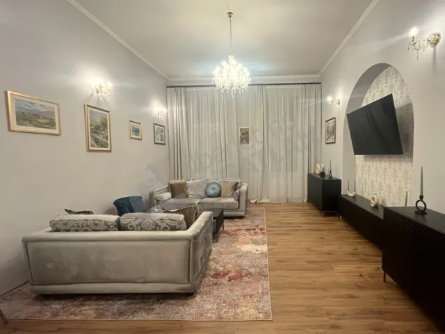 Kiadó lakás Budapest VIII. kerület, Szentkirályi utca 90 nm