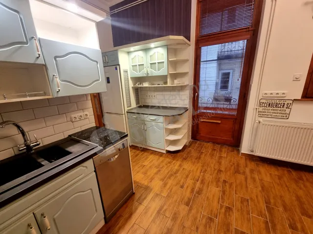 Kiadó lakás Budapest II. kerület, Országút 83 nm