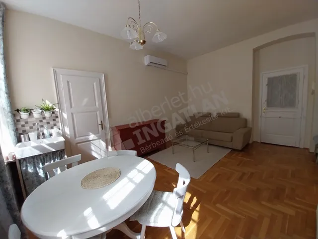 Kiadó lakás Budapest V. kerület, Belváros 42 nm
