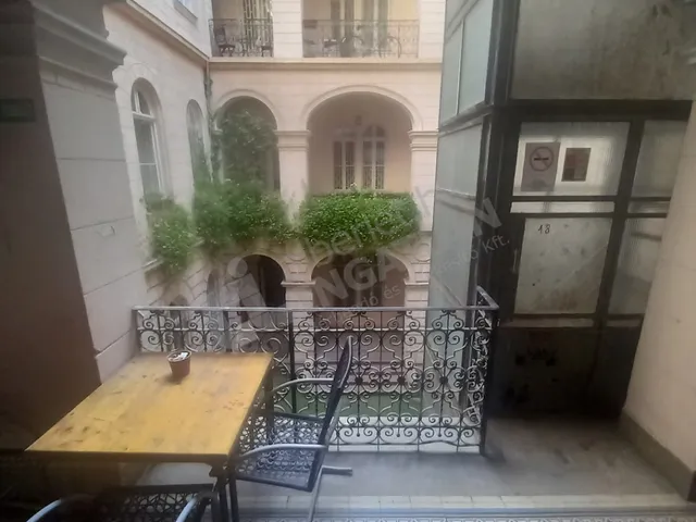 Eladó lakás Budapest VI. kerület 184 nm