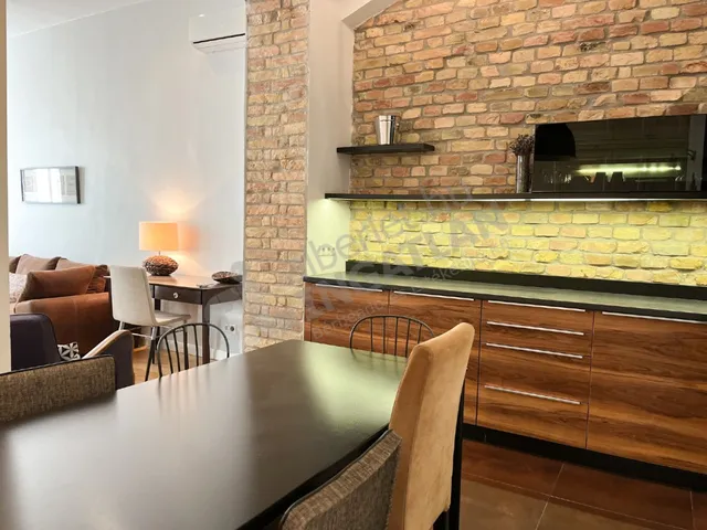 Kiadó lakás Budapest V. kerület, Belváros 81 nm