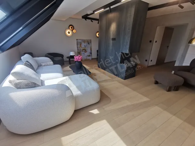 Eladó lakás Budapest VI. kerület 130 nm