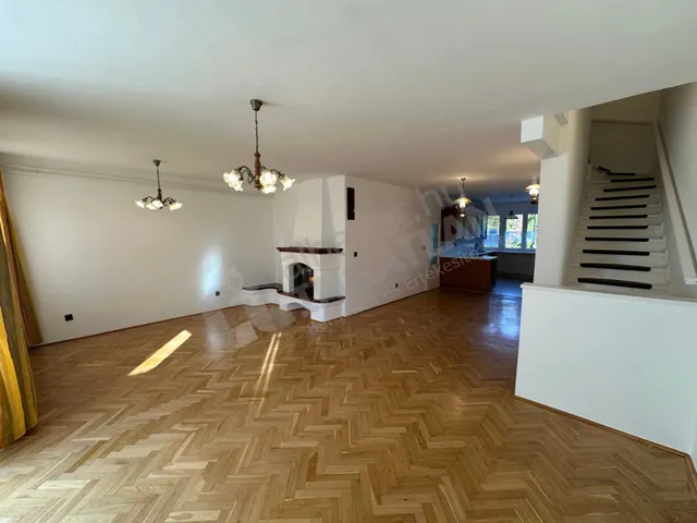 Kiadó ház Budapest II. kerület, Csatárka 230 nm