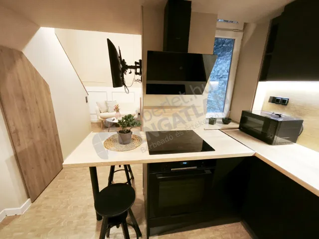 Kiadó lakás Budapest V. kerület, Lipótváros, Zoltán utca 35 nm