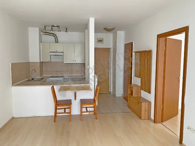 Kiadó lakás Budapest XI. kerület, Albertfalva 43 nm