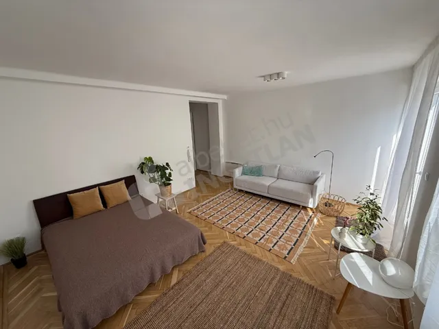 Kiadó lakás Budapest V. kerület 42 nm