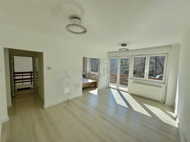Kiadó lakás Budapest XII. kerület, Mártonhegy 54 nm