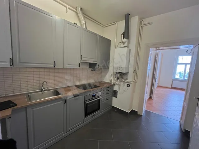 Kiadó lakás Budapest VI. kerület 65 nm