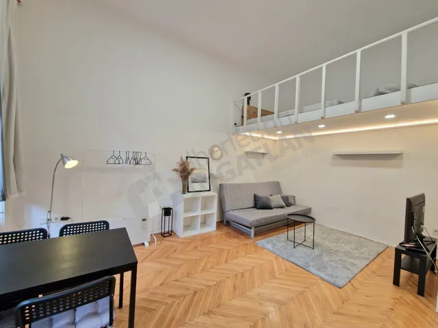 Kiadó lakás Budapest VII. kerület, Klauzál tér 31 nm