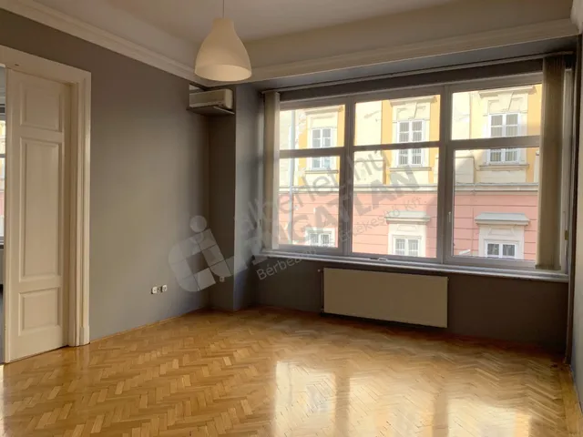 Kiadó lakás Budapest V. kerület, Belváros 105 nm