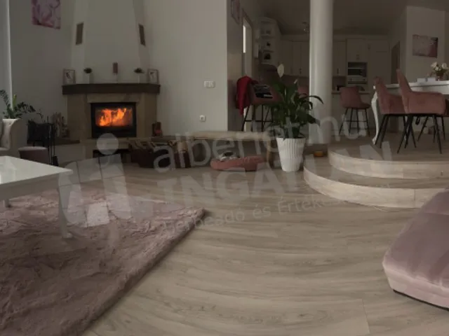 Eladó ház Budapest II. kerület 420 nm