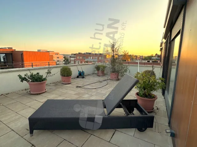 Kiadó lakás Budapest XI. kerület, Spanyolrét 113 nm