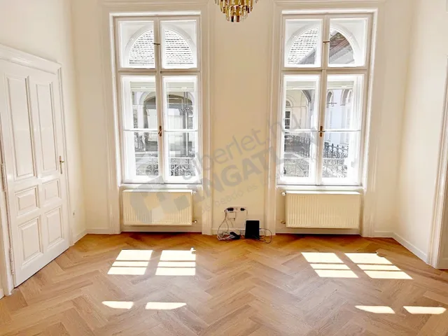 Eladó lakás Budapest VI. kerület 62 nm